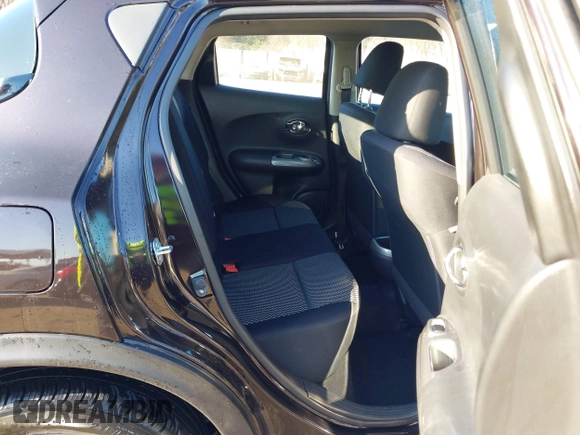 2016 Nissan Juke S with VIN JN8AF5MR7GT606160, listed as a IAAI auction lot 41749347 with 158,659 mi miles. Bid and sale history available at carsss.com. Image 8.
