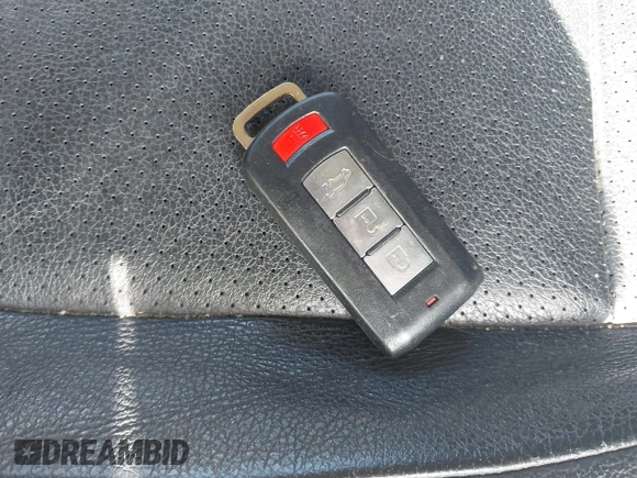 2014 Mitsubishi Outlander SE z VIN JA4AZ3A36EZ006533, wystawiony jako IAAI lot #42178162 z przebiegiem 160 851 mil mil oraz . Historia ofert i sprzedaży dostępna na DreamBid. Obrazek 11.