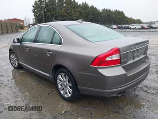 2011 Volvo S80 3.2L with VIN YV1940AS2B1148864, listed as a IAAI auction lot 41721256 with 92,714 mi miles. Bid and sale history available at carsss.com. Image 3.