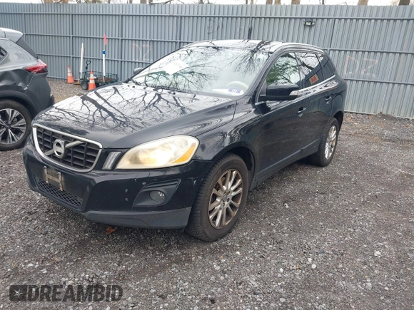 2010 Volvo XC60 3.0T with VIN YV4992DZ8A2084640, listed as a IAAI auction lot 42021744 with 175,618 mi miles. Bid and sale history available at carsss.com. Image 2.