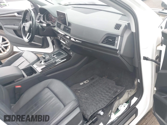 2018 Audi Q5 Premium Plus z VIN WA1BNAFY6J2214696, wystawiony jako IAAI lot #42350132 z przebiegiem 54 550 mil mil oraz . Historia ofert i sprzedaży dostępna na DreamBid. Obrazek 5.