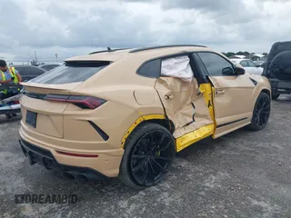 2022 Lamborghini Urus z VIN ZPBUA1ZL3NLA18265, wystawiony jako IAAI lot #40675659 z przebiegiem 46 439 mil mil oraz . Historia ofert i sprzedaży dostępna na DreamBid. Obrazek 6.