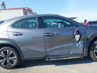 2019 Lexus UX with VIN JTHY3JBH6K2002909, listed as a IAAI auction lot 41980292 with 28,964 mi miles. Bid and sale history available at carsss.com. Image 13.