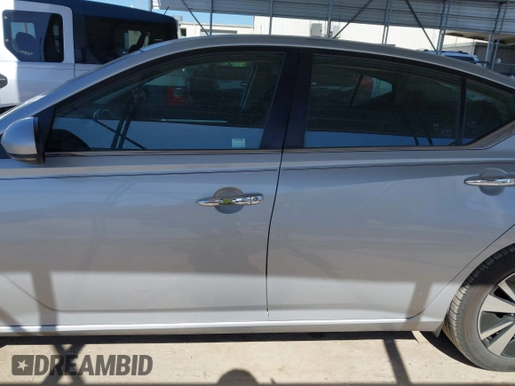 2022 Nissan Altima SV with VIN 1N4BL4DV9NN371056, listed as a IAAI auction lot 41777740 with 176,003 mi miles and . Bid and sale history available at carsss.com. Image 14.