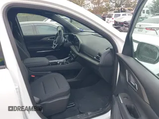2024 Chevrolet Traverse FWD LT with VIN 1GNERGKS4RJ200591, listed as a IAAI auction lot 40743893 with 1,324 mi miles and . Bid and sale history available at DreamBid. Image 5.