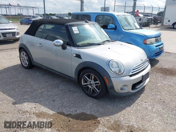 2011 MINI Convertible с VIN WMWZN3C56BT133717, выставлен на аукционе IAAI как лот 42496339 с пробегом 86 352 миль миль и . История ставок и продаж доступна на DreamBid. Изображение 1.