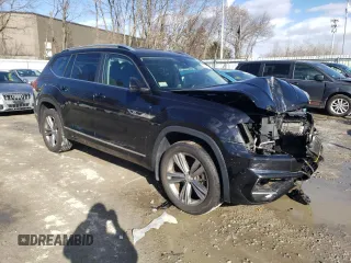 2018 Volkswagen Atlas SE z VIN 1V2PR2CA3JC518512, wystawiony jako Copart lot #42574775 z przebiegiem 85 239 mil mil oraz Szkoda całkowita • Salvage title. Historia ofert i sprzedaży dostępna na DreamBid. Obrazek 4.