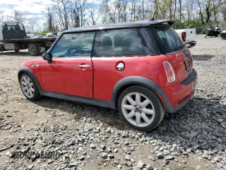 2006 MINI Hardtop S z VIN WMWRE33546TJ38274, wystawiony jako Copart lot #53336105 z przebiegiem 171 593 mil mil oraz Czysty tytuł • Clean title. Historia ofert i sprzedaży dostępna na DreamBid. Obrazek 2.