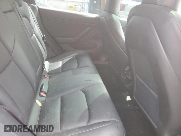 2019 Tesla Model 3 Mid Range z VIN 5YJ3E1EA0KF428001, wystawiony jako Copart lot #58480685 z przebiegiem 182 144 mil mil oraz Szkoda całkowita • Salvage title. Historia ofert i sprzedaży dostępna na DreamBid. Obrazek 10.