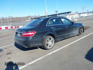 2010 Mercedes-Benz E 550 Luxury with VIN WDDHF9AB1AA137908, listed as a IAAI auction lot 41629606 with 141,060 mi miles and . Bid and sale history available at DreamBid. Image 4.