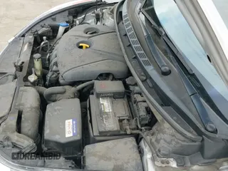 2013 Hyundai Elantra GLS z VIN KMHDH4AE6DU779474, wystawiony jako IAAI lot #42569044 z przebiegiem 95 106 mil mil oraz . Historia ofert i sprzedaży dostępna na DreamBid. Obrazek 12.