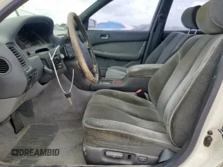 1990 Lexus LS z VIN JT8UF11E0L0003497, wystawiony jako Copart lot #58539825 z przebiegiem 192 016 mil mil oraz Tytuł czysty. Historia ofert i sprzedaży dostępna na DreamBid. Obrazek 7.