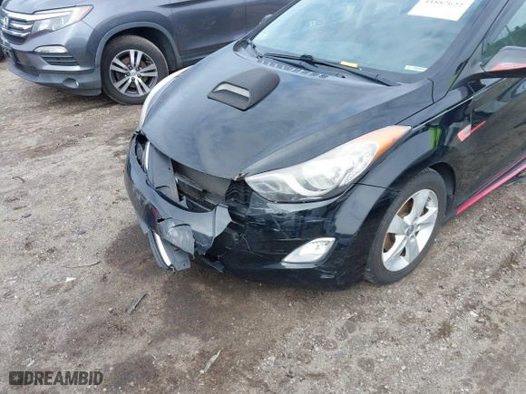 2012 Hyundai Elantra GLS with VIN KMHDH4AE4CU240804, listed as a IAAI auction lot 41887622 with 147,738 mi miles. Bid and sale history available at carsss.com. Image 6.