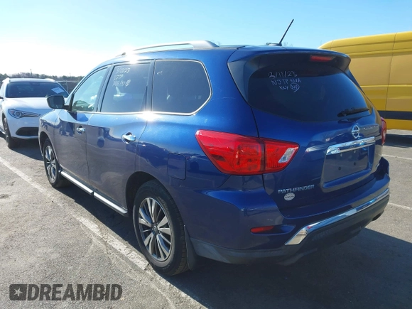 2017 Nissan Pathfinder SL with VIN 5N1DR2MM2HC900131, listed as a IAAI auction lot 41803828 with 214,460 mi miles. Bid and sale history available at carsss.com. Image 3.