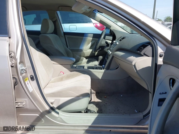 2007 Toyota Camry CE with VIN 4T1BE46K97U180782, listed as a IAAI auction lot 42046103 with 171,607 mi miles. Bid and sale history available at carsss.com. Image 5.