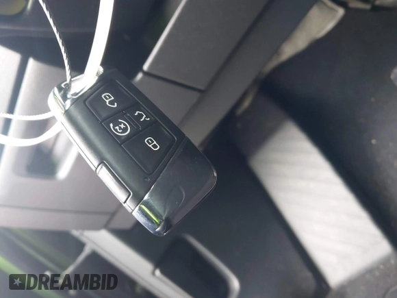 2022 Volkswagen Atlas SE z VIN 1V2JR2CA4NC529787, wystawiony jako IAAI lot #42051211 z przebiegiem 55 787 mil mil oraz . Historia ofert i sprzedaży dostępna na DreamBid. Obrazek 11.