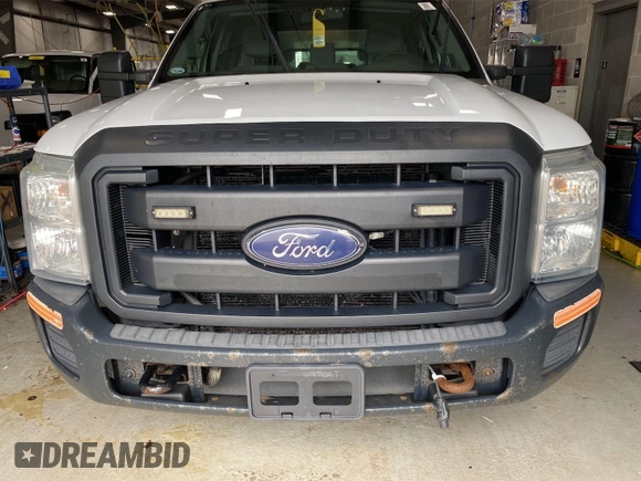 2014 Ford F-250 XL with VIN 1FD7X2B64EEB03645, listed as a IAAI auction lot 42677861 with 354,237 mi miles and . Bid and sale history available at DreamBid. Image 23.