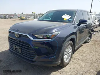 2024 Toyota Grand Highlander XLE with VIN 5TDAAAB59RS059896, listed as a IAAI auction lot 41691709 with 7,294 mi miles. Bid and sale history available at carsss.com. Image 18.