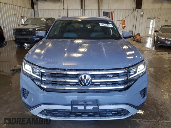 2022 Volkswagen Atlas SEL with VIN 1V2BE2CA5NC207126, listed as a Copart auction lot 56545445 with 49,296 mi miles and Salvage title. Bid and sale history available at DreamBid. Image 5.