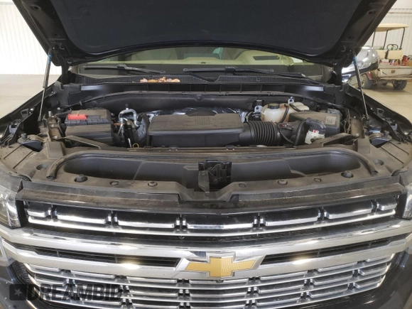 2021 Chevrolet Suburban Premier z VIN 1GNSCFKD2MR318276, wystawiony jako Copart lot #37848743 z przebiegiem 33 165 mil mil oraz Szkoda całkowita • Salvage title. Historia ofert i sprzedaży dostępna na DreamBid. Obrazek 13.