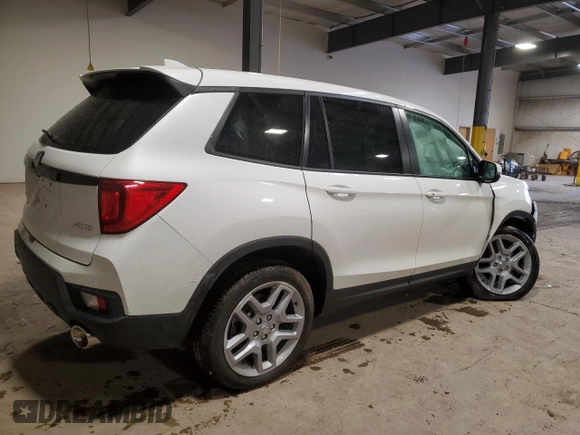 2024 Honda Passport EX-L z VIN 5FNYF8H59RB023744, wystawiony jako Copart lot #83626984 z przebiegiem 4680 mil mil oraz Szkoda całkowita • Salvage title. Historia ofert i sprzedaży dostępna na DreamBid. Obrazek 3.