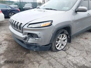 2016 Jeep Cherokee Latitude with VIN 1C4PJMCB4GW183037, listed as a IAAI auction lot 42003716 with 138,843 mi miles and . Bid and sale history available at DreamBid. Image 6.