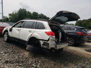 2012 Subaru Outback 2.5i Prem with VIN 4S4BRBGCXC3285556, listed as a Copart auction lot 62341113 with 173,799 mi miles and Clean Title. Bid and sale history available at carsss.com. Image 2.