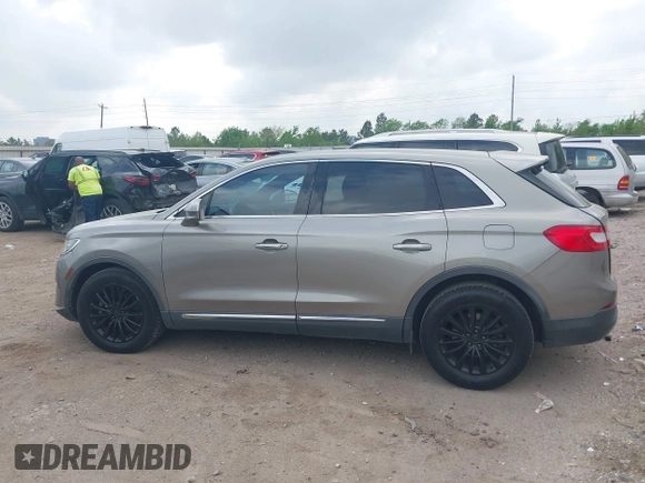 2016 Lincoln MKX Select with VIN 2LMTJ6KR8GBL63843, listed as a IAAI auction lot 41936801 with 96,829 mi miles. Bid and sale history available at carsss.com. Image 14.
