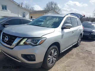 2017 Nissan Pathfinder SV with VIN 5N1DR2MNXHC603746, listed as a IAAI auction lot 41736575 with 174,439 mi miles. Bid and sale history available at carsss.com. Image 19.