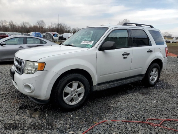 2012 Ford Escape XLT z VIN 1FMCU9DG9CKC69762, wystawiony jako Copart lot #49104075 z przebiegiem 92 937 mil mil oraz Szkoda całkowita • Salvage title. Historia ofert i sprzedaży dostępna na DreamBid. Obrazek 1.