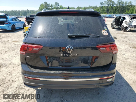2022 Volkswagen Tiguan SE z VIN 3VV3B7AX8NM094906, wystawiony jako Copart lot #54234485 z przebiegiem 27 030 mil mil oraz Szkoda całkowita • Salvage title. Historia ofert i sprzedaży dostępna na DreamBid. Obrazek 6.