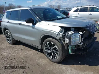 2022 Mitsubishi Outlander SE z VIN JA4J4UA87NZ025060, wystawiony jako IAAI lot #42014030 z przebiegiem 73 169 mil mil oraz . Historia ofert i sprzedaży dostępna na DreamBid. Obrazek 1.