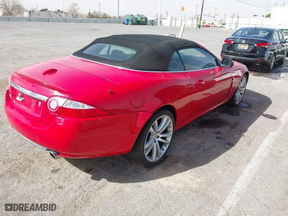 2007 Jaguar XK with VIN SAJWA44B375B07183, listed as a IAAI auction lot 41682977 with 41,502 mi miles. Bid and sale history available at carsss.com. Image 4.
