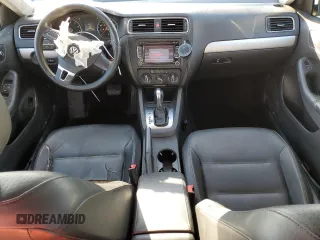 2013 Volkswagen Jetta SE with VIN 3VWDP7AJ3DM407534, listed as a Copart auction lot 85971374 with 193,421 mi miles and Salvage title. Bid and sale history available at DreamBid. Image 8.