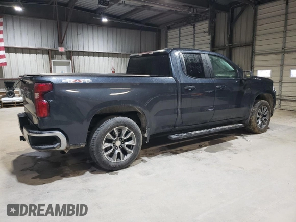 2021 Chevrolet Silverado 1500 LT with VIN 1GCRYDED6MZ104674, listed as a Copart auction lot 44034255 with 70,420 mi miles and Salvage Title. Bid and sale history available at DreamBid. Image 3.