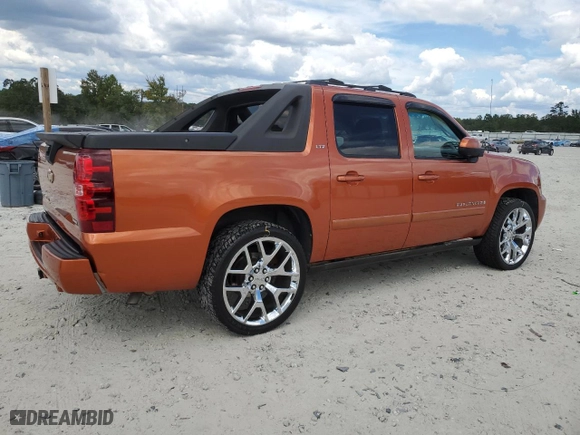 2007 Chevrolet Avalanche LT w/3LT with VIN 3GNFK12367G261924, listed as a Copart auction lot 72162084 with 312,768 mi miles and Salvage Title. Bid and sale history available at carsss.com. Image 3.