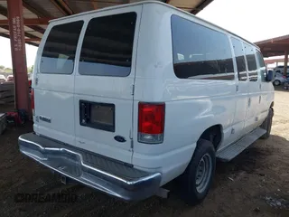 2006 Ford Econoline Passenger XL z VIN 1FBNE31L46HA47807, wystawiony jako IAAI lot #42629676 z przebiegiem 65 498 mil mil oraz . Historia ofert i sprzedaży dostępna na DreamBid. Obrazek 4.
