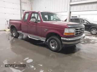 1993 Ford F-150 with VIN 1FTEX14NXPKA08103, listed as a IAAI auction lot 41861872 with 153,947 mi miles. Bid and sale history available at carsss.com. Image 1.