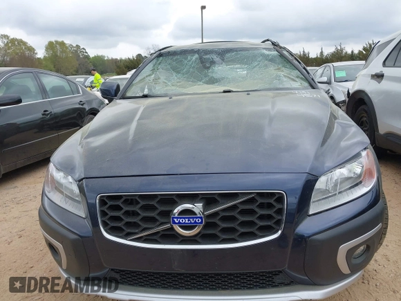 2015 Volvo XC70 T5 Drive-E Premier with VIN YV440MBK7F1209968, listed as a IAAI auction lot 41914571 with 69,668 mi miles and . Bid and sale history available at DreamBid. Image 12.