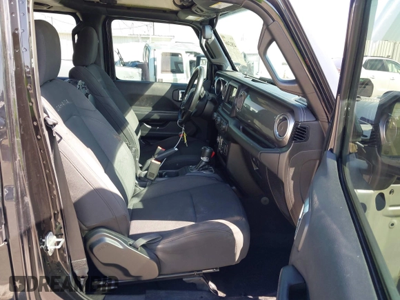 2020 Jeep Wrangler Unlimited Sahara with VIN 1C4HJXEN7LW230214, listed as a IAAI auction lot 41812466 with 59,004 mi miles. Bid and sale history available at carsss.com. Image 5.
