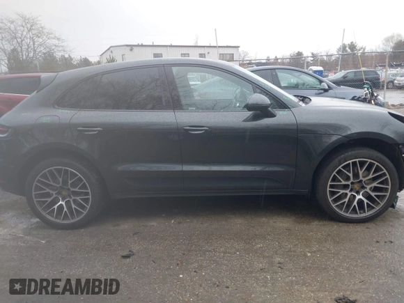 2019 Porsche Macan S с VIN WP1AB2A54KLB31467, выставлен на аукционе IAAI как лот 41554206 с пробегом 45 743 миль миль и . История ставок и продаж доступна на DreamBid. Изображение 14.