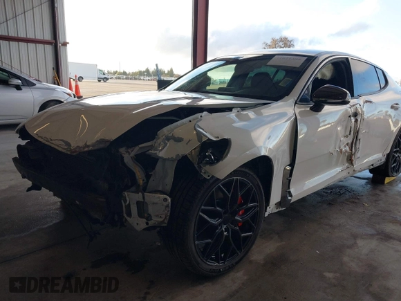 2018 Kia Stinger GT with VIN KNAE35LC7J6022637, listed as a IAAI auction lot 41621388 with 36,905 mi miles. Bid and sale history available at carsss.com. Image 6.