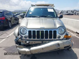 2007 Jeep Liberty Limited z VIN 1J4GK58K57W509255, wystawiony jako IAAI lot #42216555 z przebiegiem 29 090 mil mil oraz . Historia ofert i sprzedaży dostępna na DreamBid. Obrazek 13.