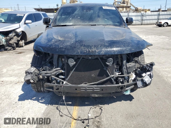 2018 Jeep Grand Cherokee Trackhawk z VIN 1C4RJFN90JC293820, wystawiony jako Copart lot #63778505 z przebiegiem 87 682 mil mil oraz Szkoda całkowita • Salvage title. Historia ofert i sprzedaży dostępna na DreamBid. Obrazek 5.