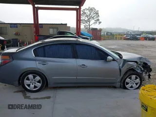 2007 Nissan Altima 2.5 S with VIN 1N4AL21E27C174572, listed as a IAAI auction lot 41914103 with 149,172 mi miles. Bid and sale history available at carsss.com. Image 14.