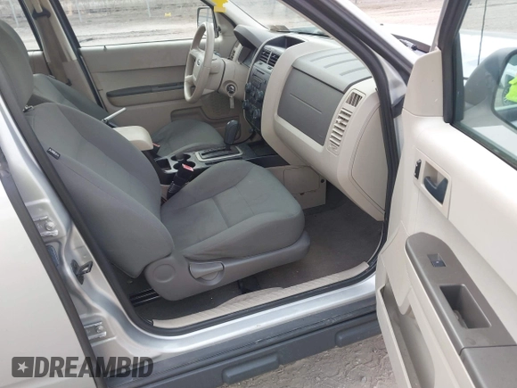 2008 Ford Escape XLS с VIN 1FMCU02Z08KA71935, выставлен на аукционе IAAI как лот 41889213 с пробегом 156 500 миль миль и . История ставок и продаж доступна на DreamBid. Изображение 5.