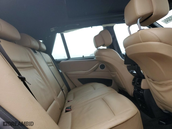 2012 BMW X5 M with VIN 5YMGY0C54CLK27815, listed as a Copart auction lot 83010304 with 0 mi miles and Salvage Title. Bid and sale history available at carsss.com. Image 12.