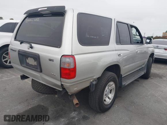 1999 Toyota 4Runner SR5 z VIN JT3GN86RXX0130788, wystawiony jako IAAI lot #42451527 z przebiegiem 225 782 mil mil oraz . Historia ofert i sprzedaży dostępna na DreamBid. Obrazek 4.