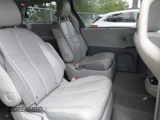 2011 Toyota Sienna XLE с VIN 5TDDK3DC2BS002852, выставлен на аукционе IAAI как лот 42399985 с пробегом 143 236 миль миль и . История ставок и продаж доступна на DreamBid. Изображение 8.