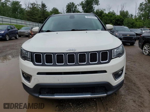 2019 Jeep Compass Limited with VIN 3C4NJDCB6KT656927, listed as a Copart auction lot 61335335 with 81,986 mi miles and Clean title. Bid and sale history available at DreamBid. Image 5.